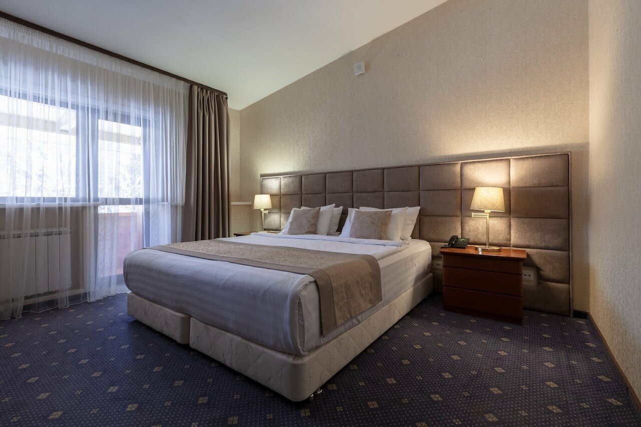 Гостиница Сосновый бор Новосибирск-222