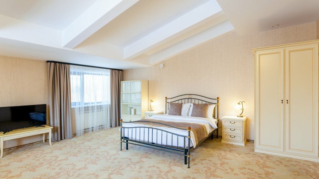 Гостиница Сосновый бор Новосибирск-172