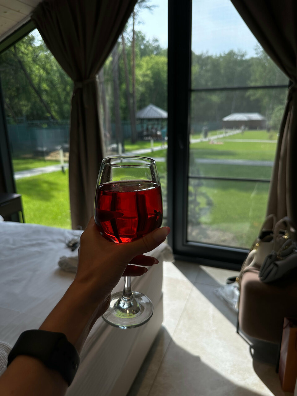 Гостиница Сосновый бор Новосибирск-92