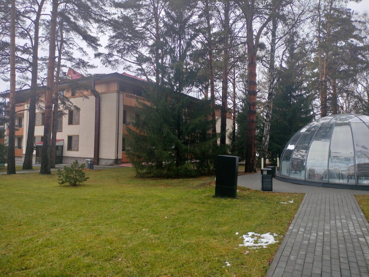 Гостиница Сосновый бор Новосибирск-75