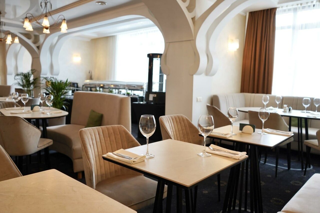 Гостиница Сосновый бор Новосибирск-250