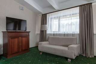 Гостиница Сосновый бор Новосибирск DE LUXE-3