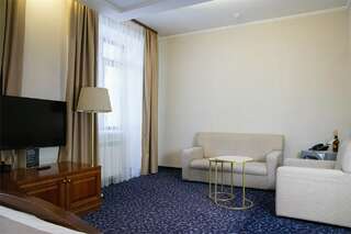 Гостиница Сосновый бор Новосибирск DE LUXE two-room-4