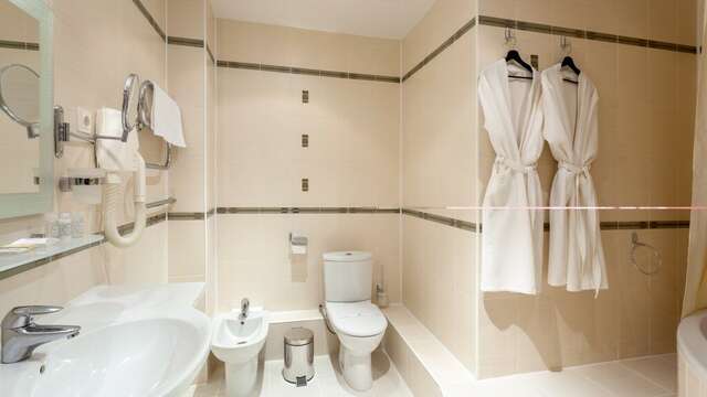 Гостиница Сосновый бор Новосибирск-246