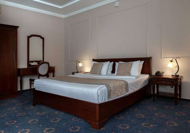 Гостиница Сосновый бор Новосибирск-162